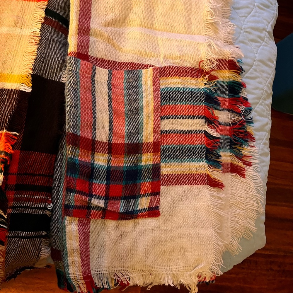 Scarf / wrap G & L
